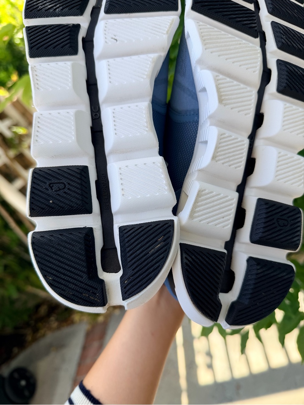 ON CLOUD running shoes size Men's 11.5 - Picture 9 of 17
